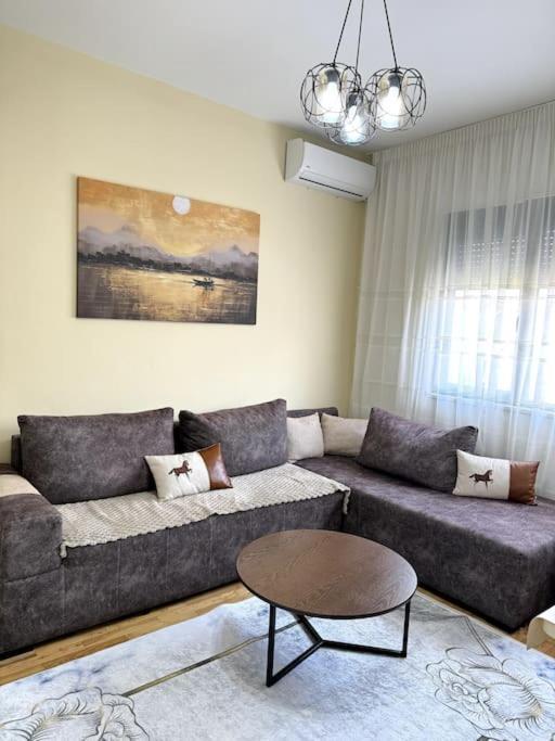 Sol Apartments - 2 Bedrooms Shkodër Exteriér fotografie
